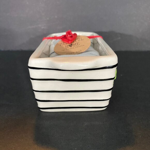 Heartful Home Mini Loaf Pan with Towel Holly Berry by Artist Tracy Pesche New - Picture 5 of 10